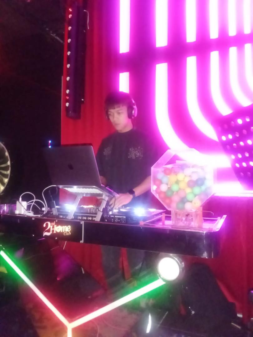 DJ Sessions